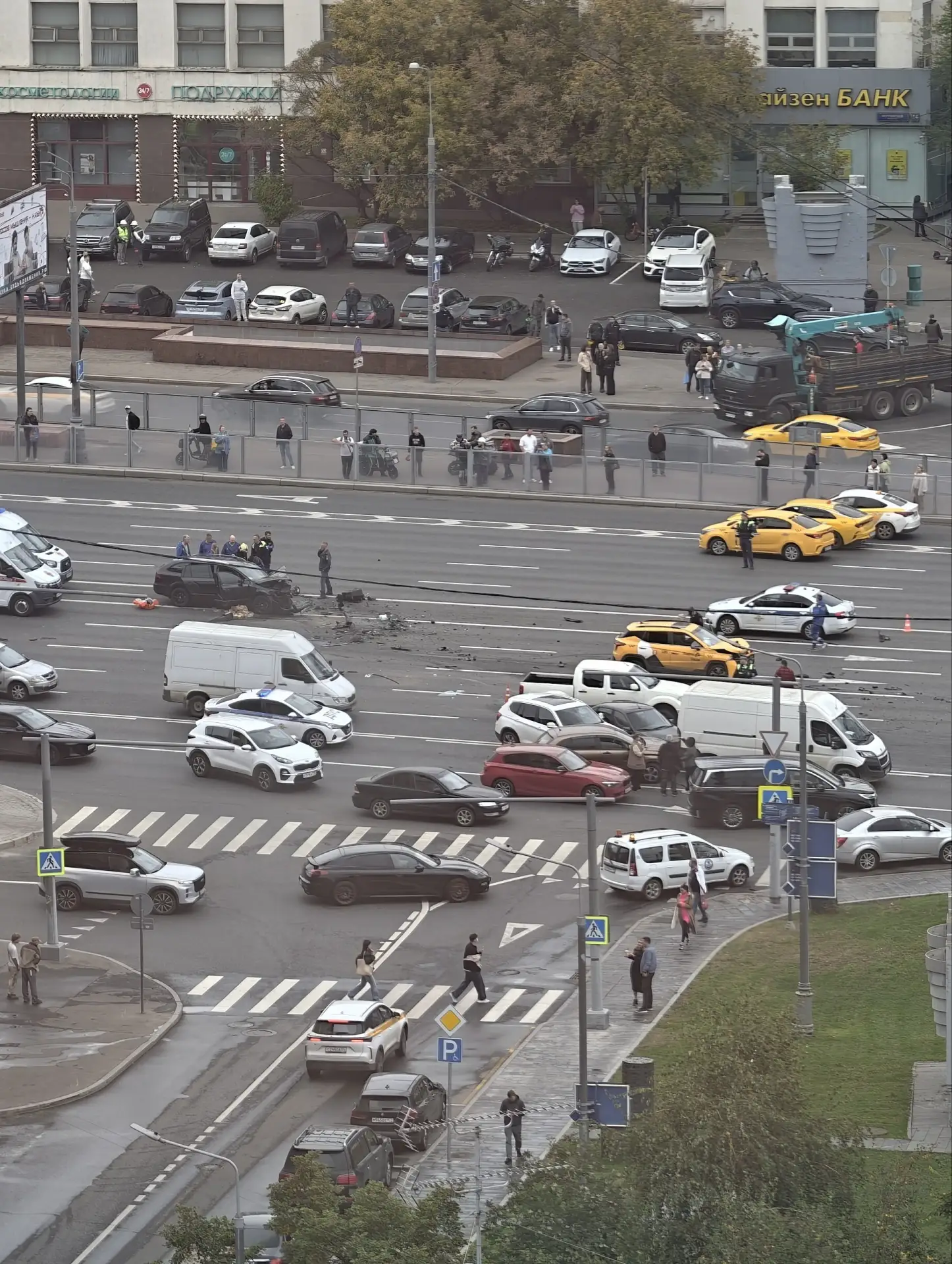⚡️Крупное ДТП произошло в Москве: 8 автомобилей столкнулись на Кутузовском проспекте, 3...