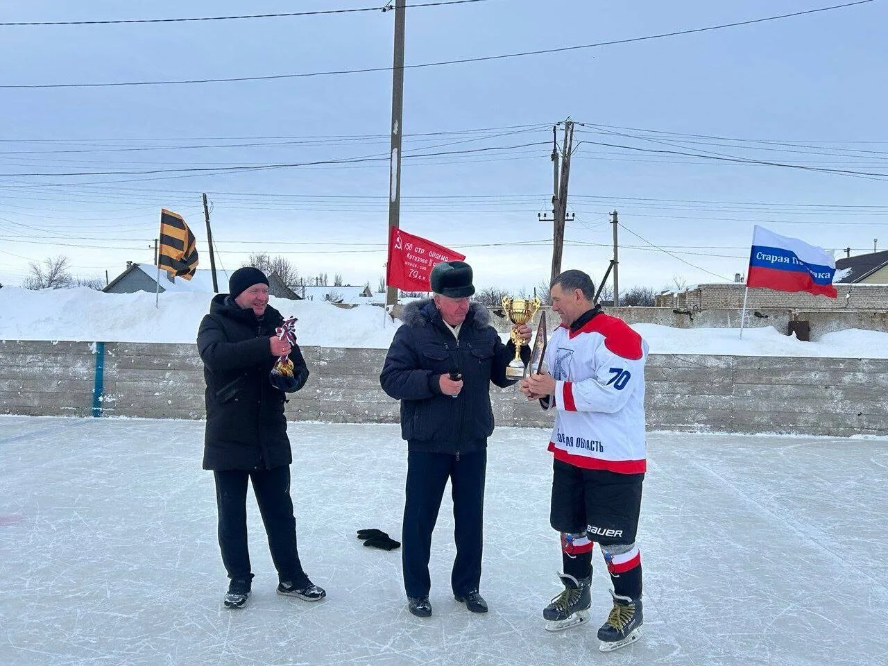 🏆 Питерский район – чемпион!  В Волгоградской области прошёл турнир по хоккею, посвящённый 83-й годо