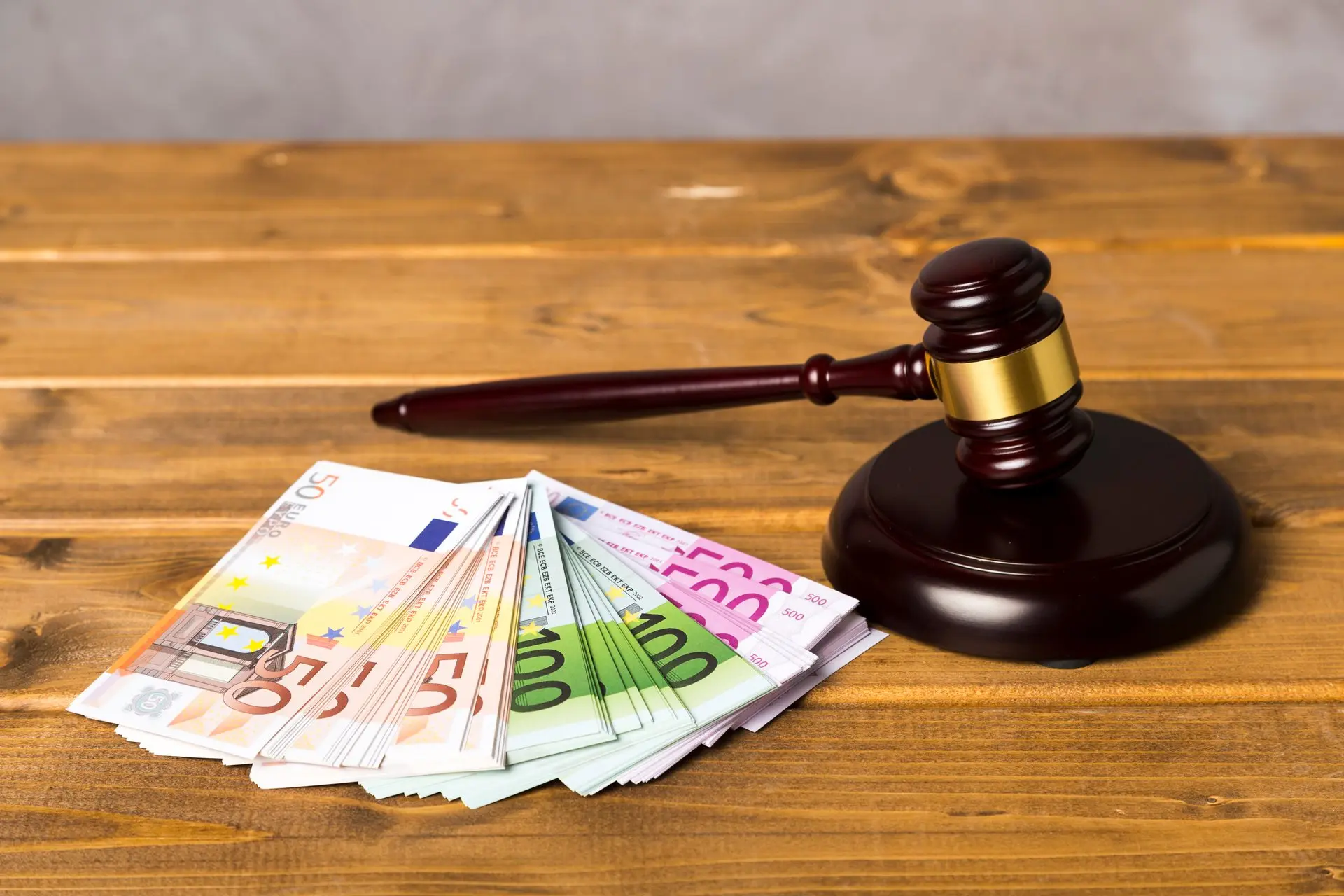 Завтра выйдет финальная статья о продаже методом аукциона. На наш взгляд с партнёрами  ...