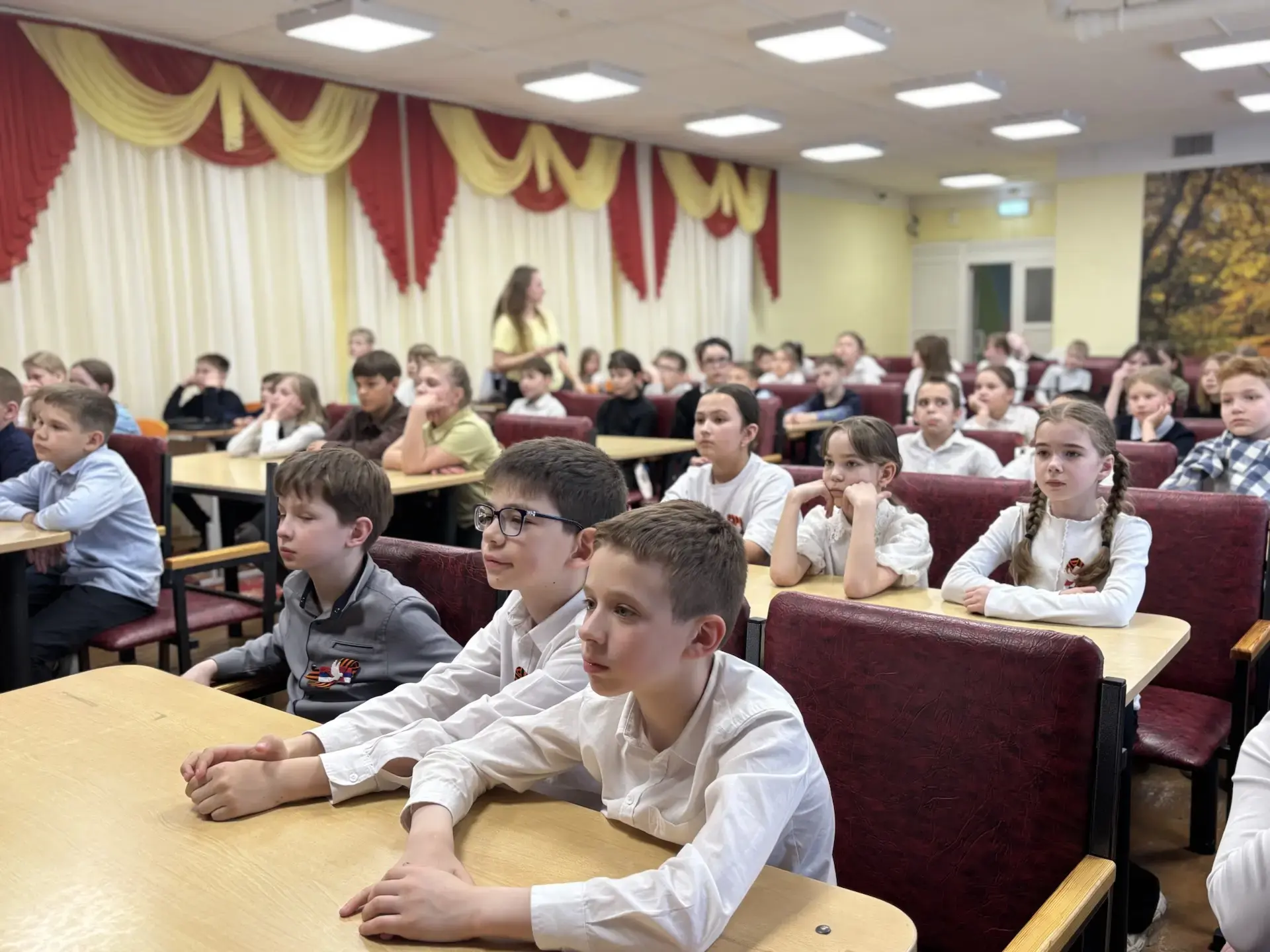 📍Сегодня в нашей школе прошла важная встреча учащихся с инспектором по делам несовершеннолетних Буру