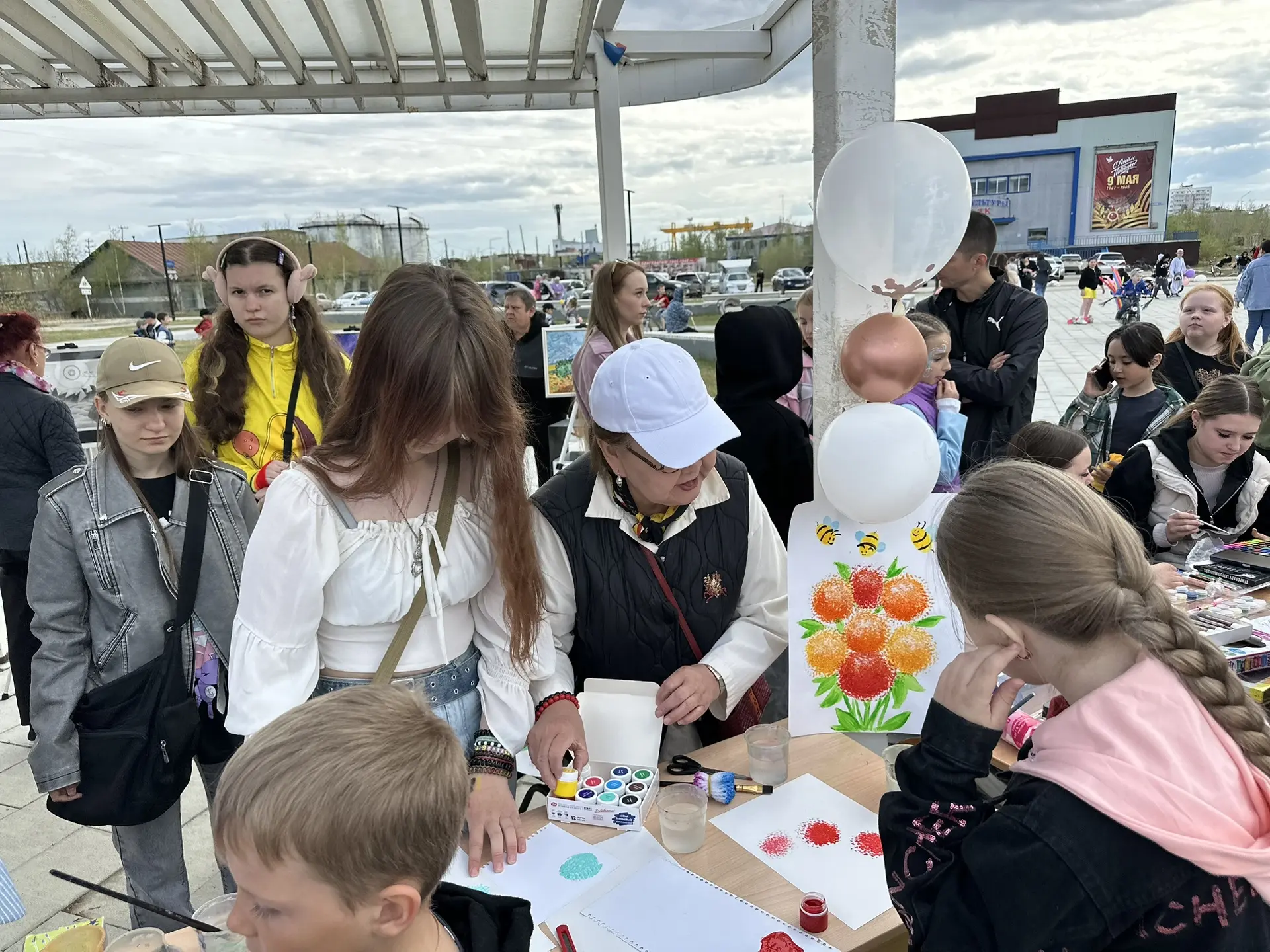 Поздравляем с Днём защиты детей! 🚂🪁

Пусть детство каждого ребёнка будет по-настоящему счастливым,