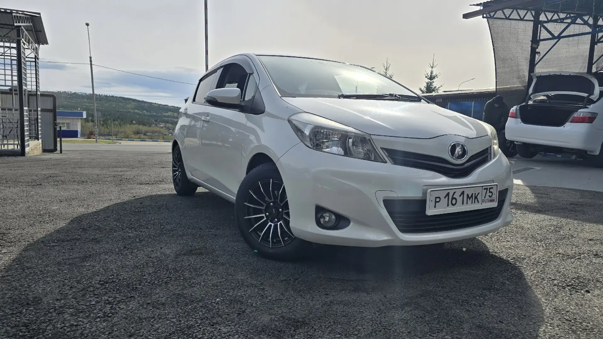 🔥 Друзья, смотрите, что получилось! 🔥

Toyota Vitz + диски Shogun 2026 года = вид просто БОМБА! 💥