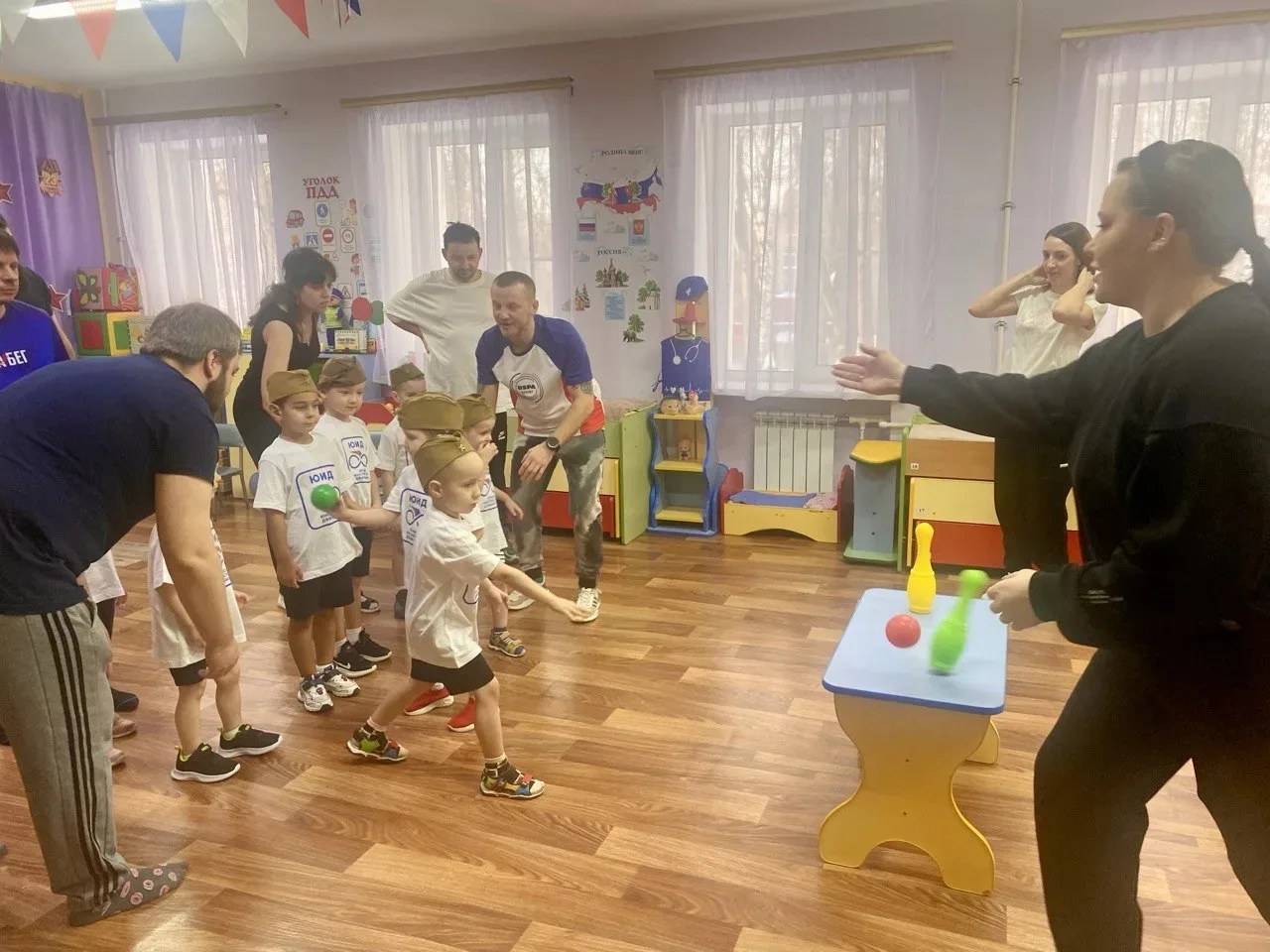 Сотрудники подмосковной госавтоинспекции и педагоги провели игру-развлечение по ПДД   В преддверии 2