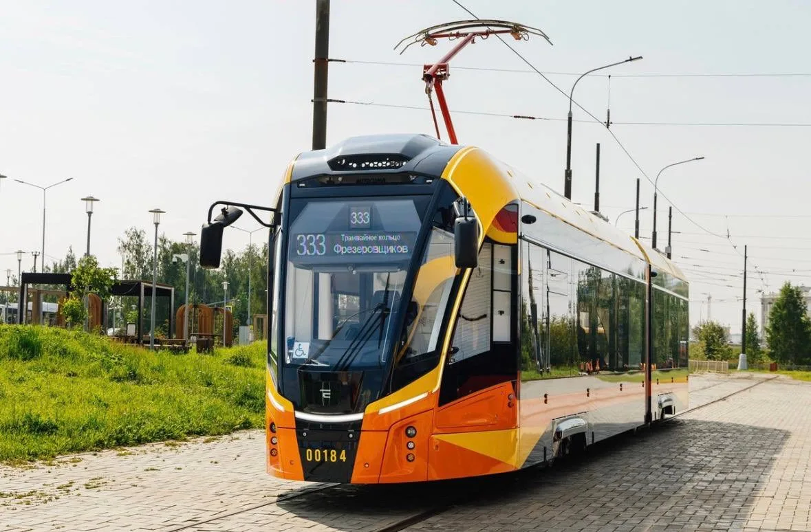 🚃 Полным ходом идут успешные испытания «Богатыря-М» на межмуниципальной линии между Ек...