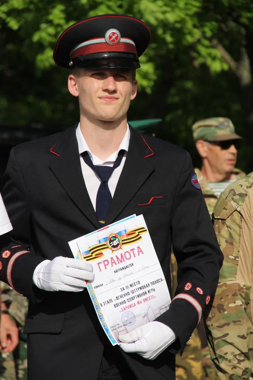🇷🇺📷Свои. Родные. Боевые. Новые кадры с зарницы — это они. Те, на кого можно положиться в любую минут