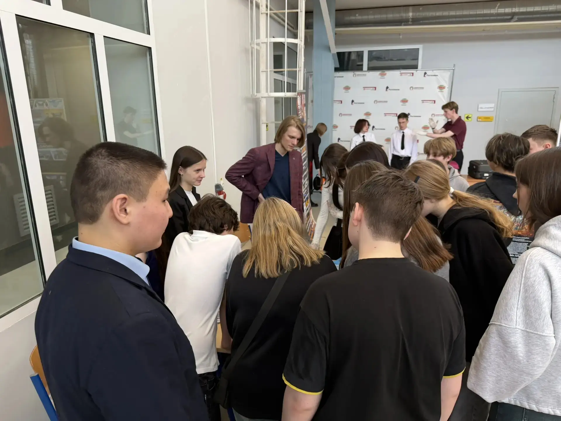 🇷🇺03.03.2026🇷🇺 ПРОФОРИЕНТАЦИЯ  Сегодня наши гимназисты приняли участие в фестивале профессий "Путь н