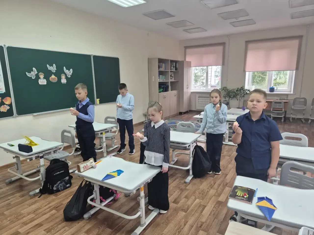 3 сентября в начальной школе 3 отделения прошёл классный час, посвящённый Дню памяти же...