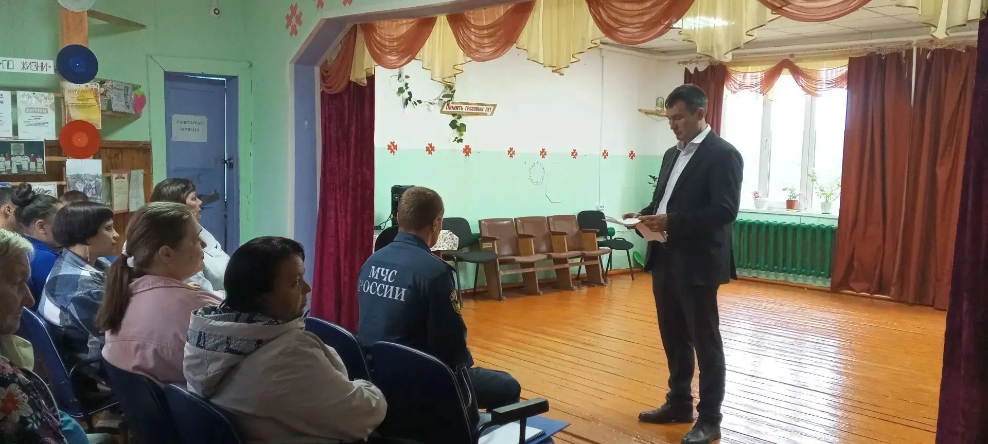 Вчера состоялись информационные встречи с жителями деревни Петухово и села Пелым.