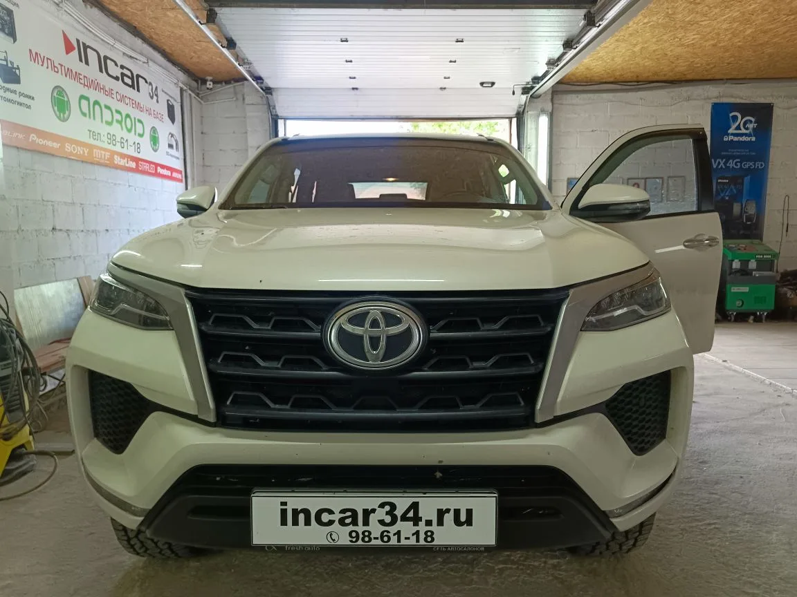 Toyota Fortuner 2.7 (2TR-FE) 2023: когда «хватает» уже недостаточно

Выбрать новый Toyota Fortuner —