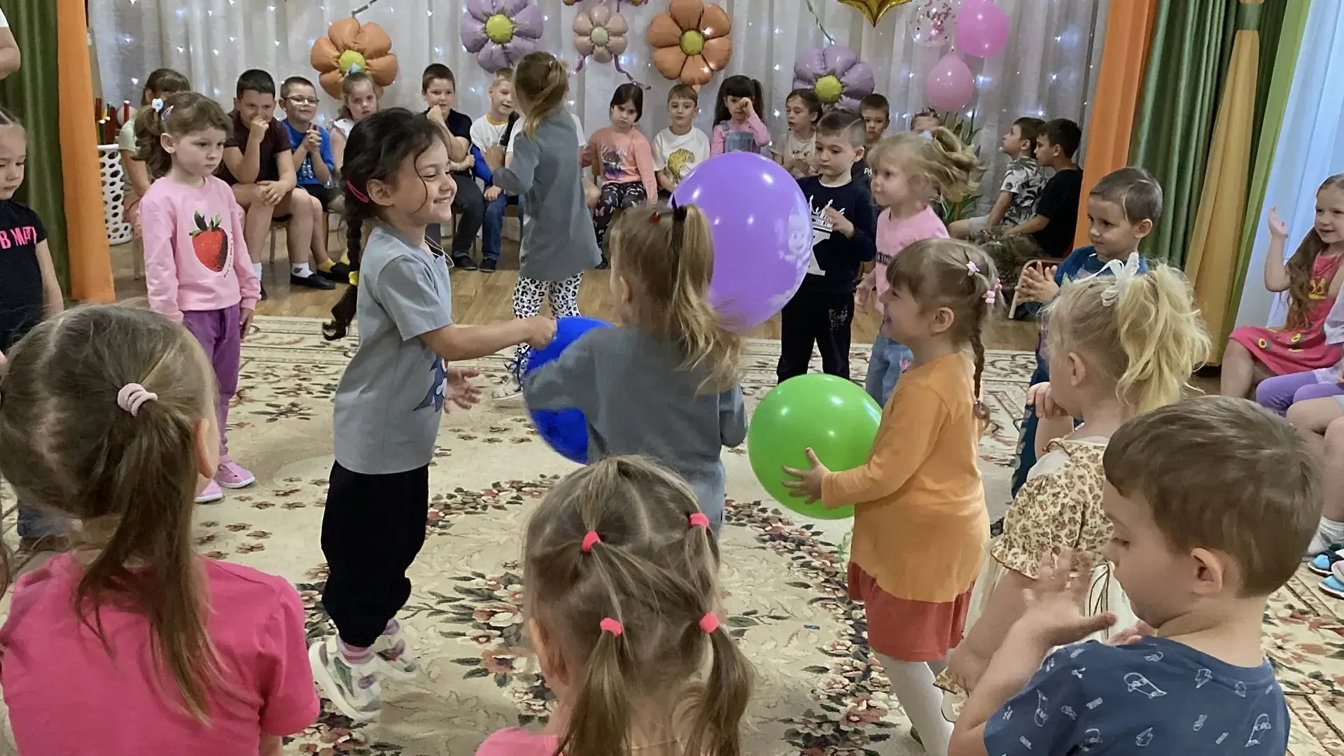 День защиты детей в нашем саду прошел  радостно, весело и улыбками! 🎉