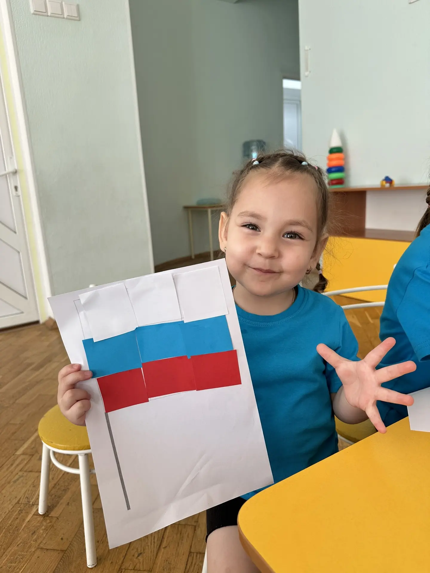Реализация проекта патриотического воспитания в первой младшей группе (корпус Мильчакова) 
Поделка к