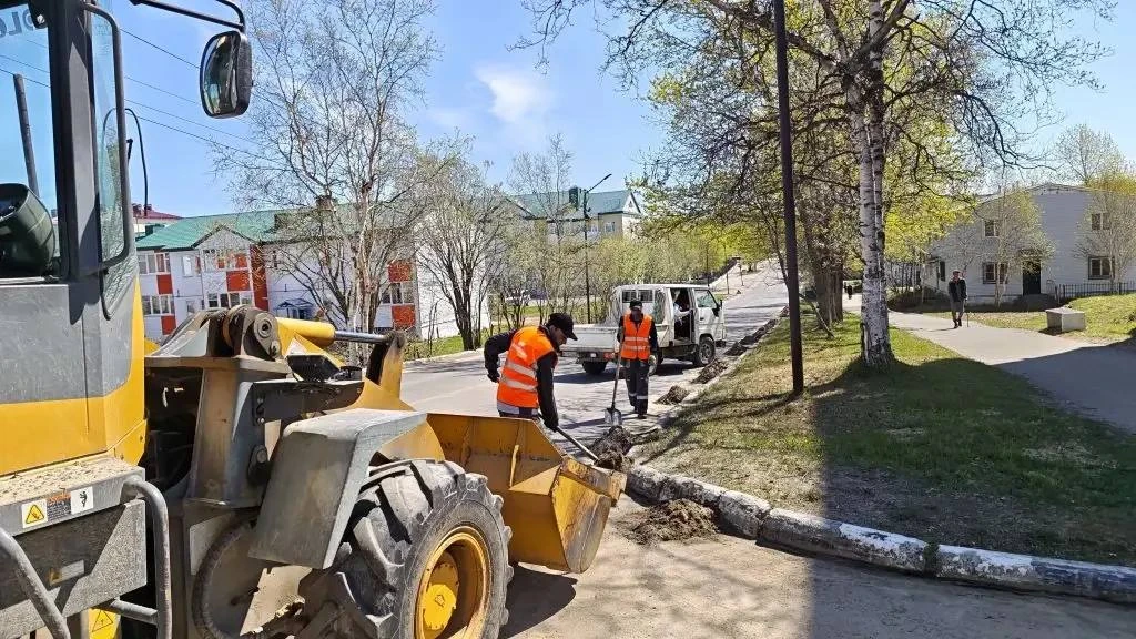 В Охе дорожные службы приступили к уборке песка с дорог и тротуаров

Такая уборка позволяет не тольк