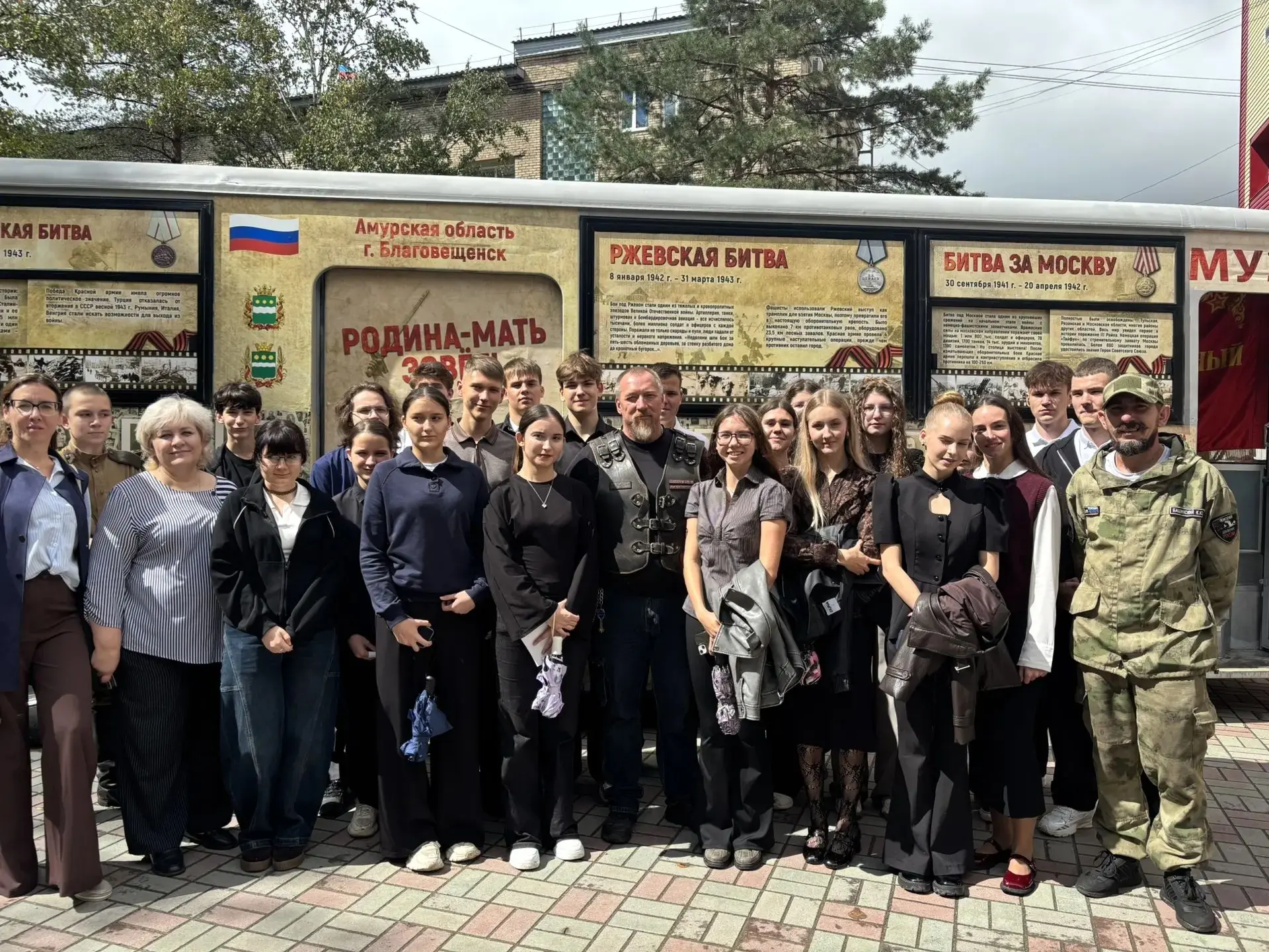 Сегодня наши выпускники совершили настоящее путешествие во времени. К нам приехал уника...