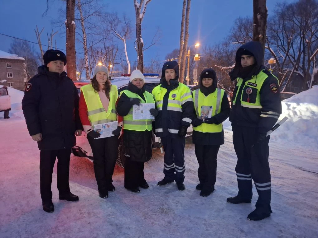 🚦Сберегите самое дорогое – пристегните детей в автокресле 🚗  Сегодня в школе и структурном подраздел