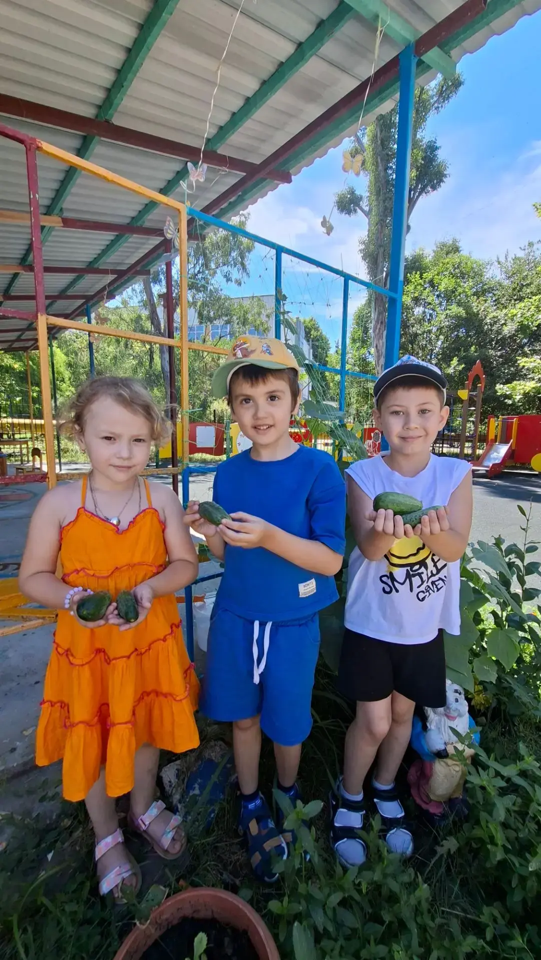 🎉 Первый урожай в группе №4 А!

Наши ребята постарались на славу! Посмотрите, какие замечательные о