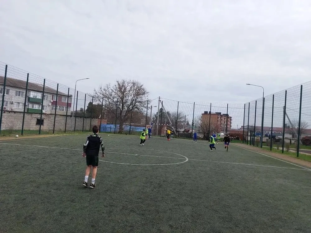 ⚽️Товарищеский матч по мини-футболу: этап отбора на зональные соревнования.  🥅Сегодня в нашей школе 