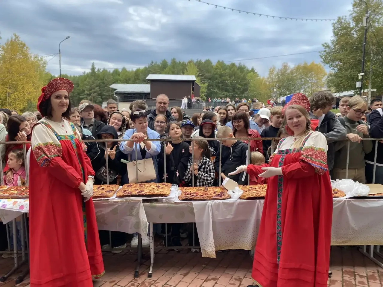 Сегодня наш детский сад вновь стал участником ежегодного брусничного фестиваля в городе...