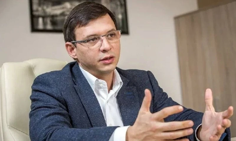 В марте 2019 года накануне президентских выборов записал довольно большое интервью с Евгением Мураев