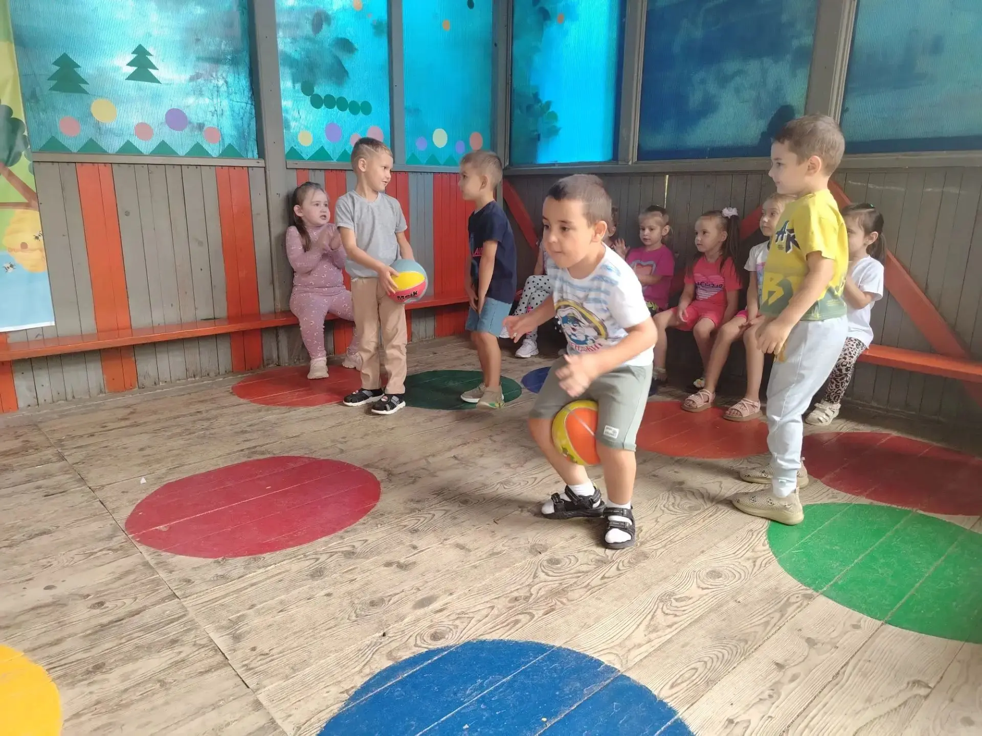 🌞 В детском саду №16 прошёл яркий и весёлый "Фестиваль летних красок!"! 🎨