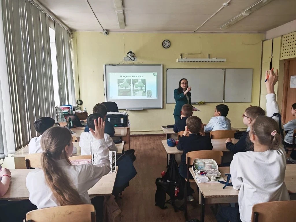 🧑‍🏫🎓Налоговая грамотность в 5 классе: Учимся управлять деньгами с детства!💰  📅Сегодня в 5 классе наш