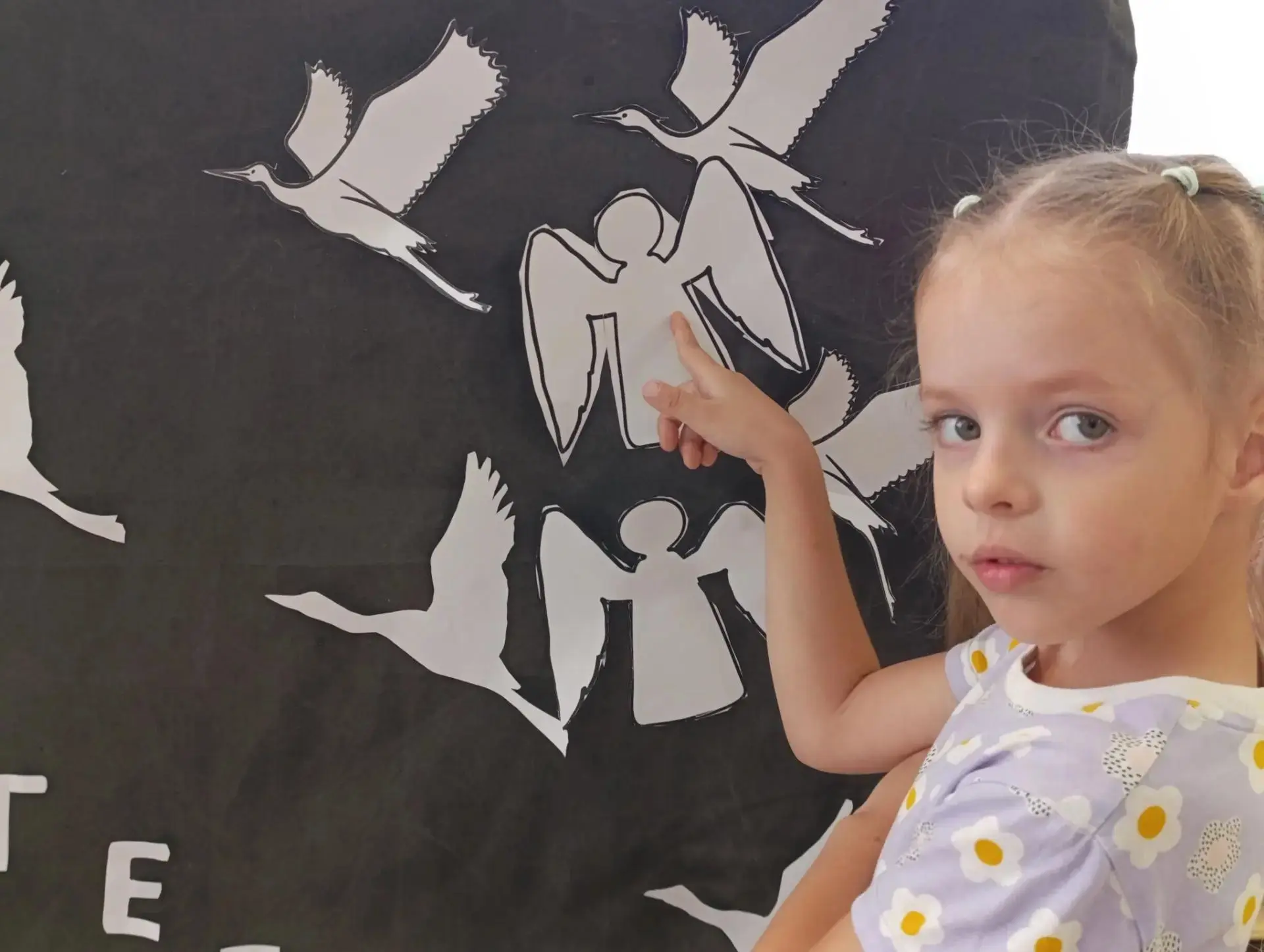 🕊️Сегодня, 27 июля, в День памяти детей - жертв войны в Донбассе, в старших группах пр...