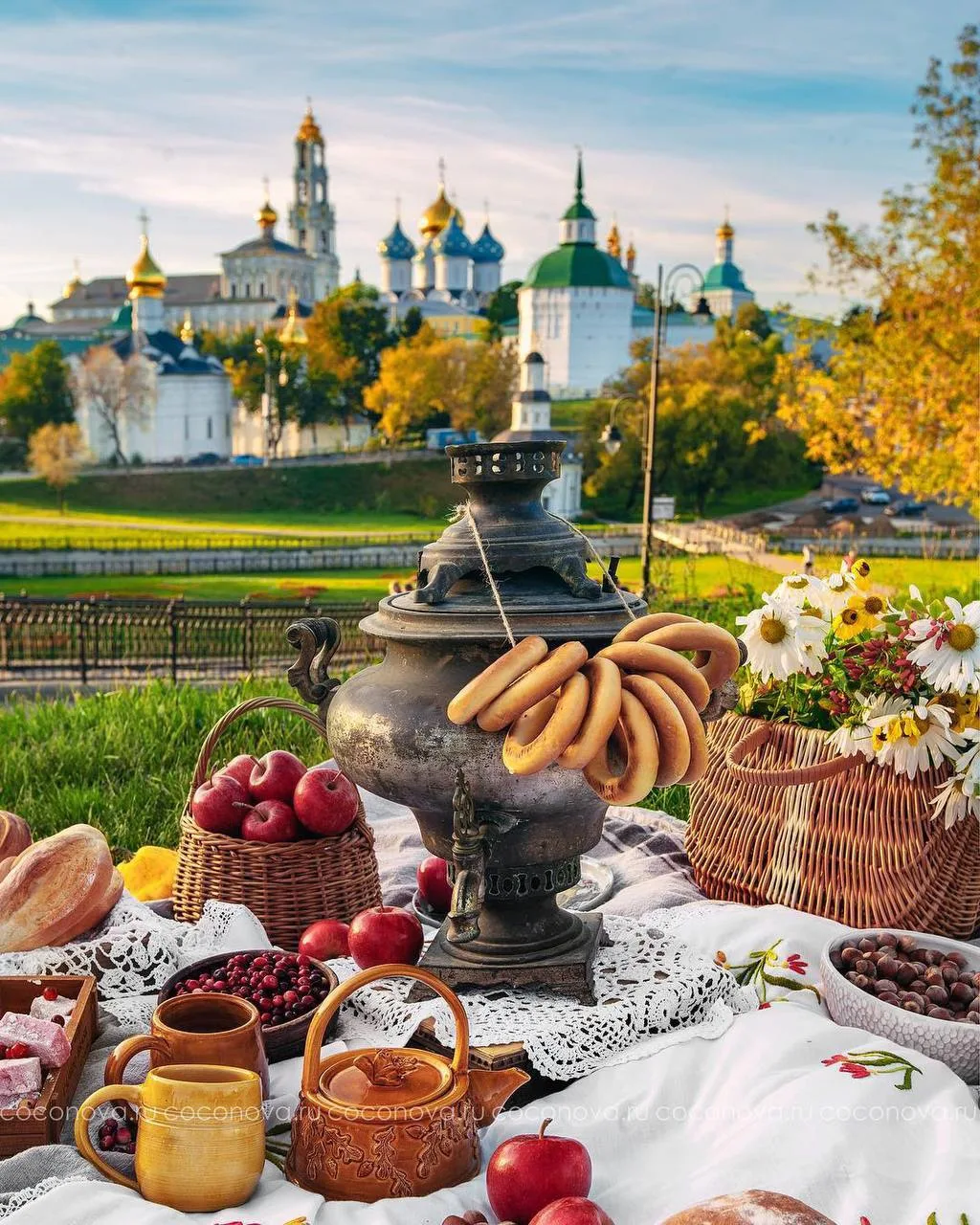 Чаепитие с видом на Сергиеву Лавру 😍