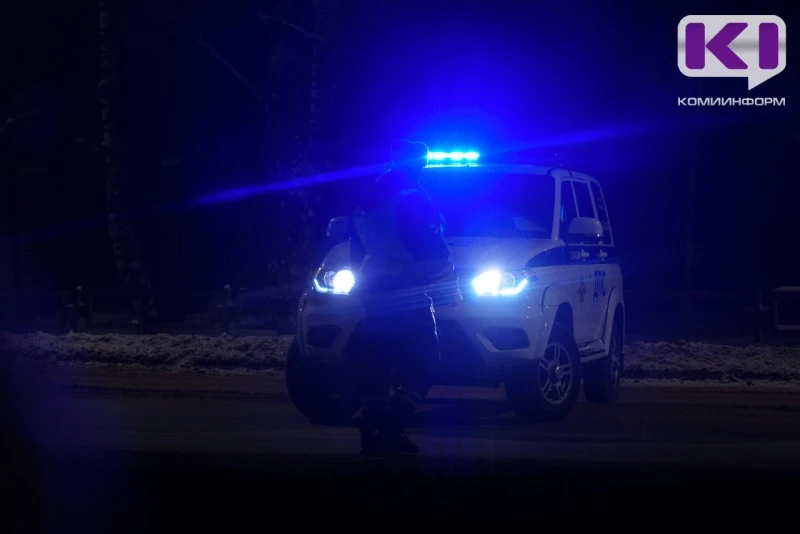 В СОСНОГОРСКЕ ВОДИТЕЛЬ CHEVROLET ПОПЫТАЛСЯ СКРЫТЬСЯ ОТ ИНСПЕКТОРОВ ГАИ И ВЫЛЕТЕЛ В КЮВЕТ  В Сосногор