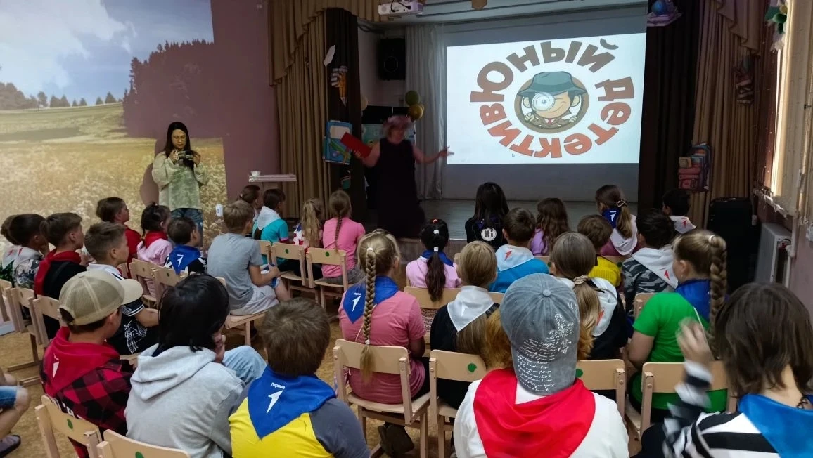 Познавательная игра «Клуб юных детективов»
9 июня в МБУ ДО «Дом Детского Творчества» ребята из летне