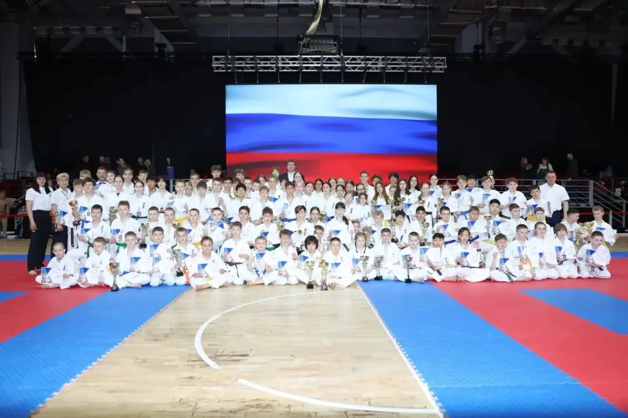 🌟 Поздравляем наших талантливых спортсменок! 🌟   2 мая на областном турнире по киокусинкай ученица 3