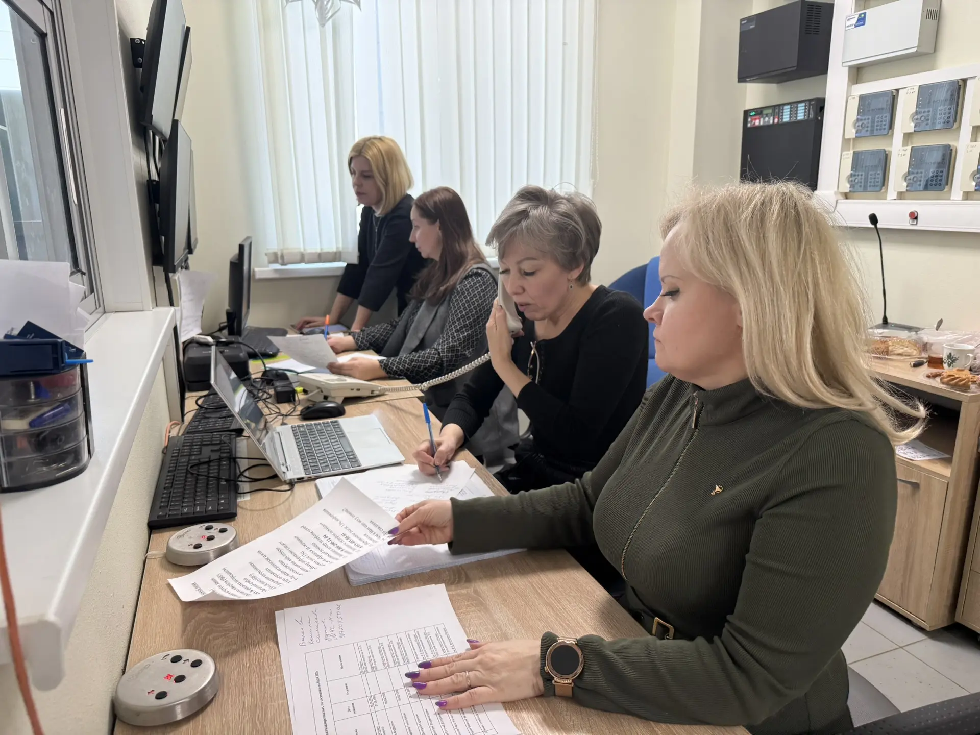 ☎️Почти 100 звонков поступило на телефон горячей линии Нижнекамской ЦРМБ за сутки.  После происшеств