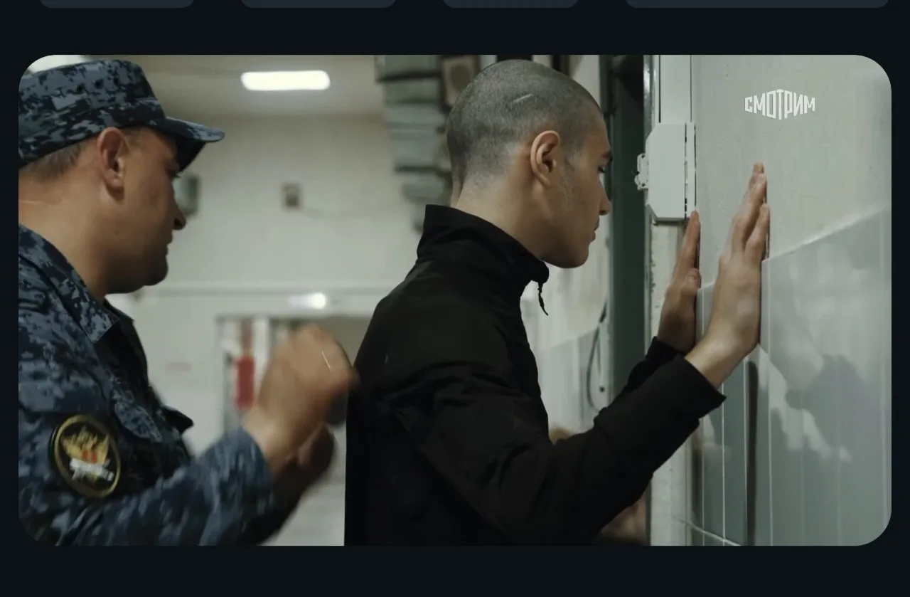 📺Фильм "Предательство" посмотрели старшеклассники  🎬27 апреля в актовом зале нашей школы ученики 10-