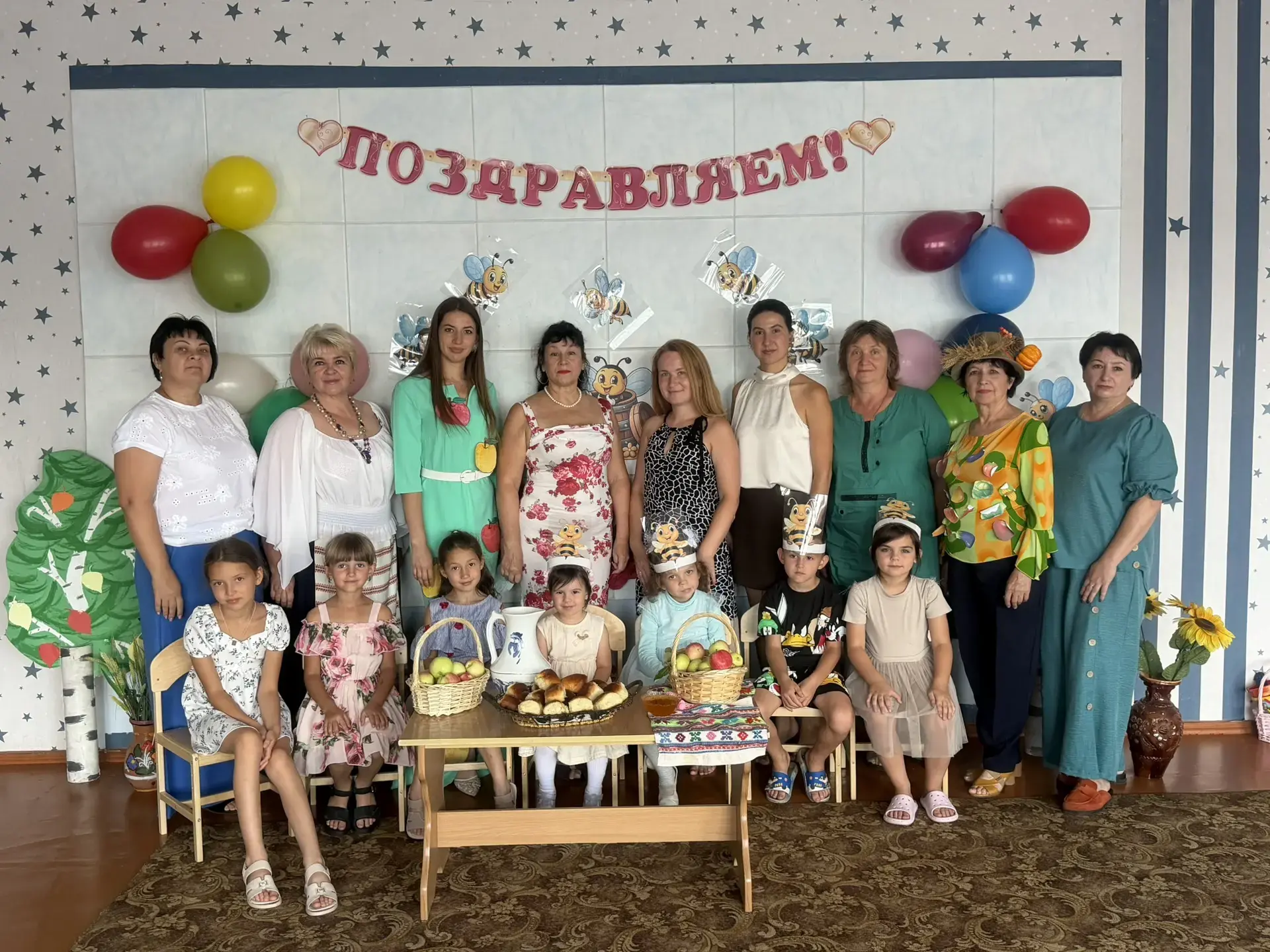 Сегодня в нашем детском саду было по-настоящему сладко и солнечно! Мы отметили Медовый ...