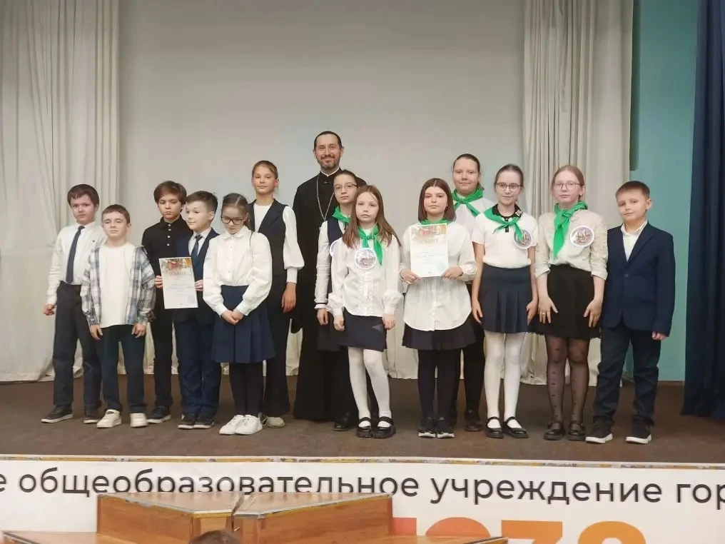 Бронза интеллектуального турнира! 🏆  Учащиеся 4 «Г» и 4 «Е» классов достойно представили нашу школу 