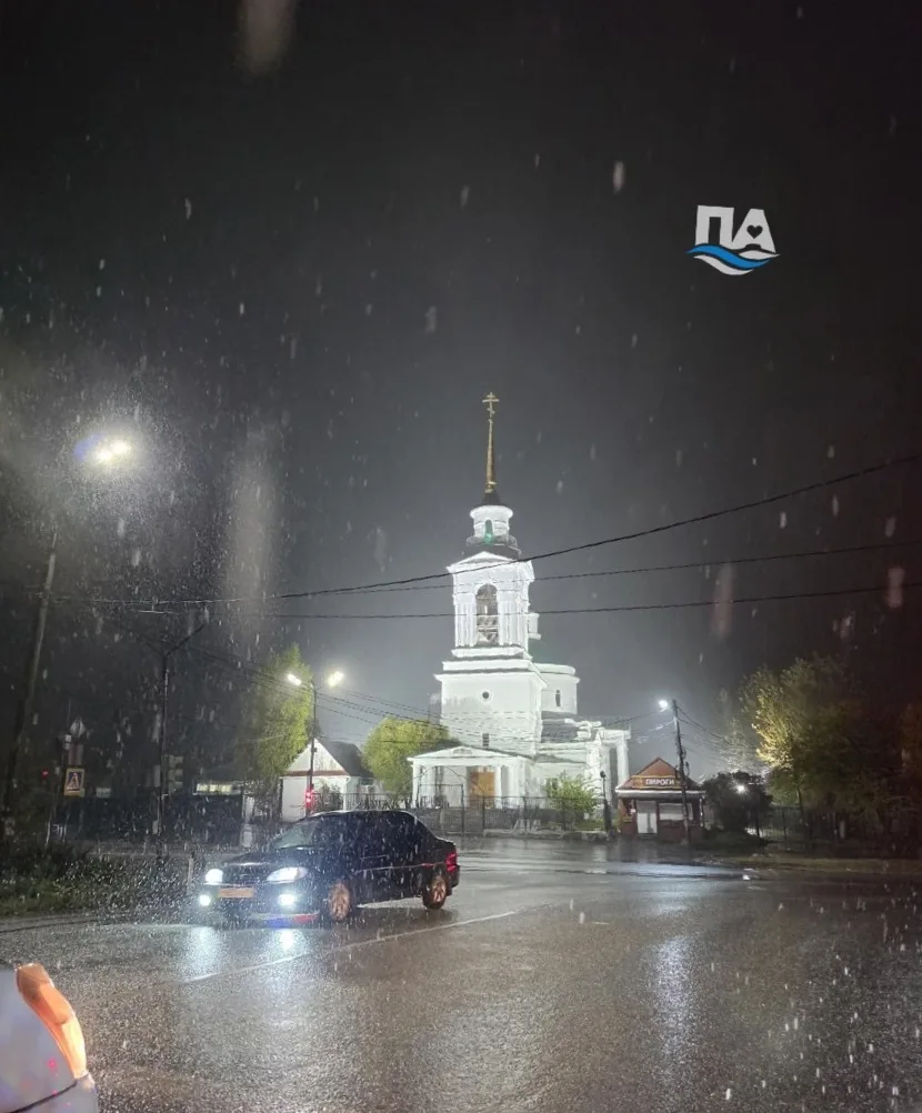 Первый снег пошёл в Салде, Арамили и Берёзовском.
