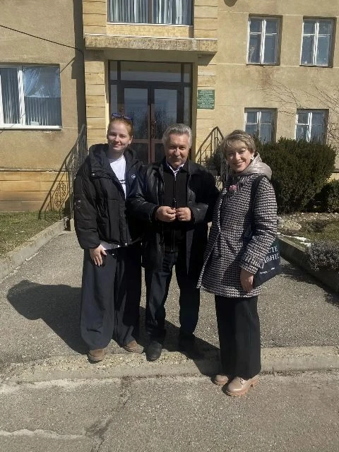Сотрудники Ставропольского краевого центра экологии, туризма и краеведения совместно с ...