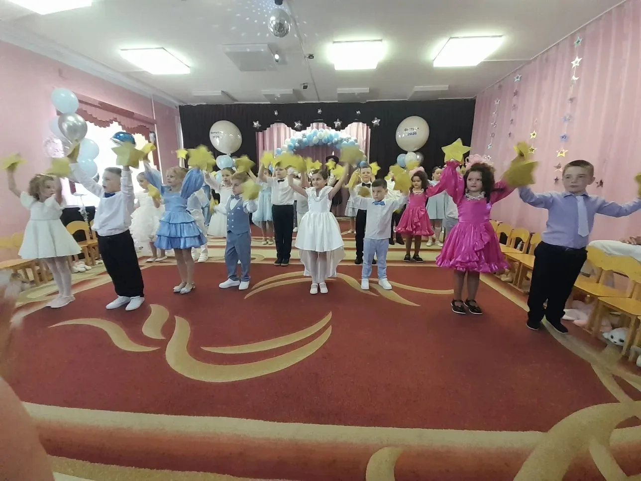 Выпускной бал в детском саду - особое событие для каждого ребенка и его родителей. На э...