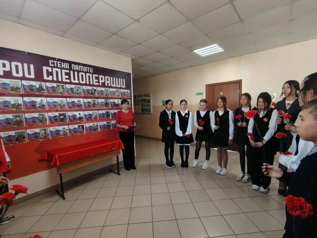 🇷🇺 День воссоединения: в Мурсалимкино открыли Стену памяти героям СВО