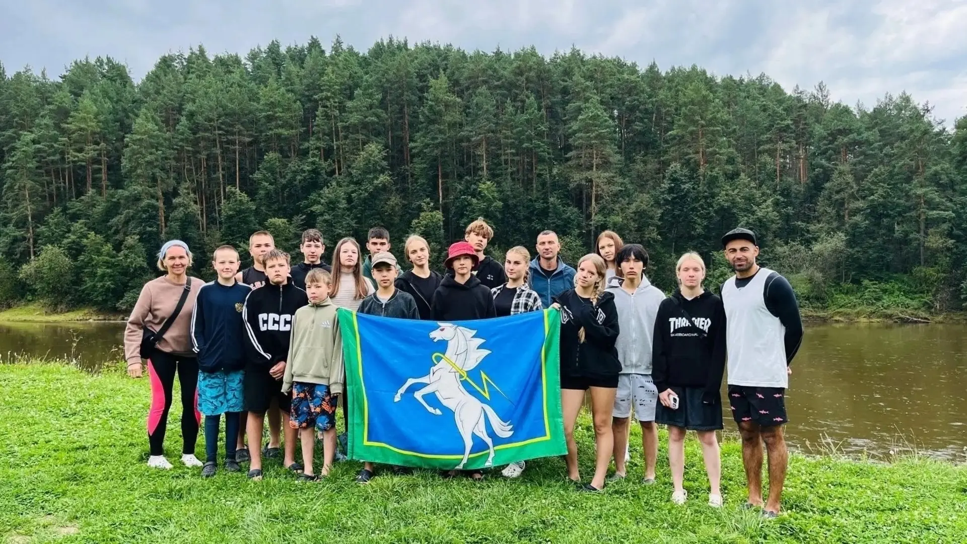 🏕 Летний сплав по реке Ай: школьники Сосновского округа провели три дня в походе
