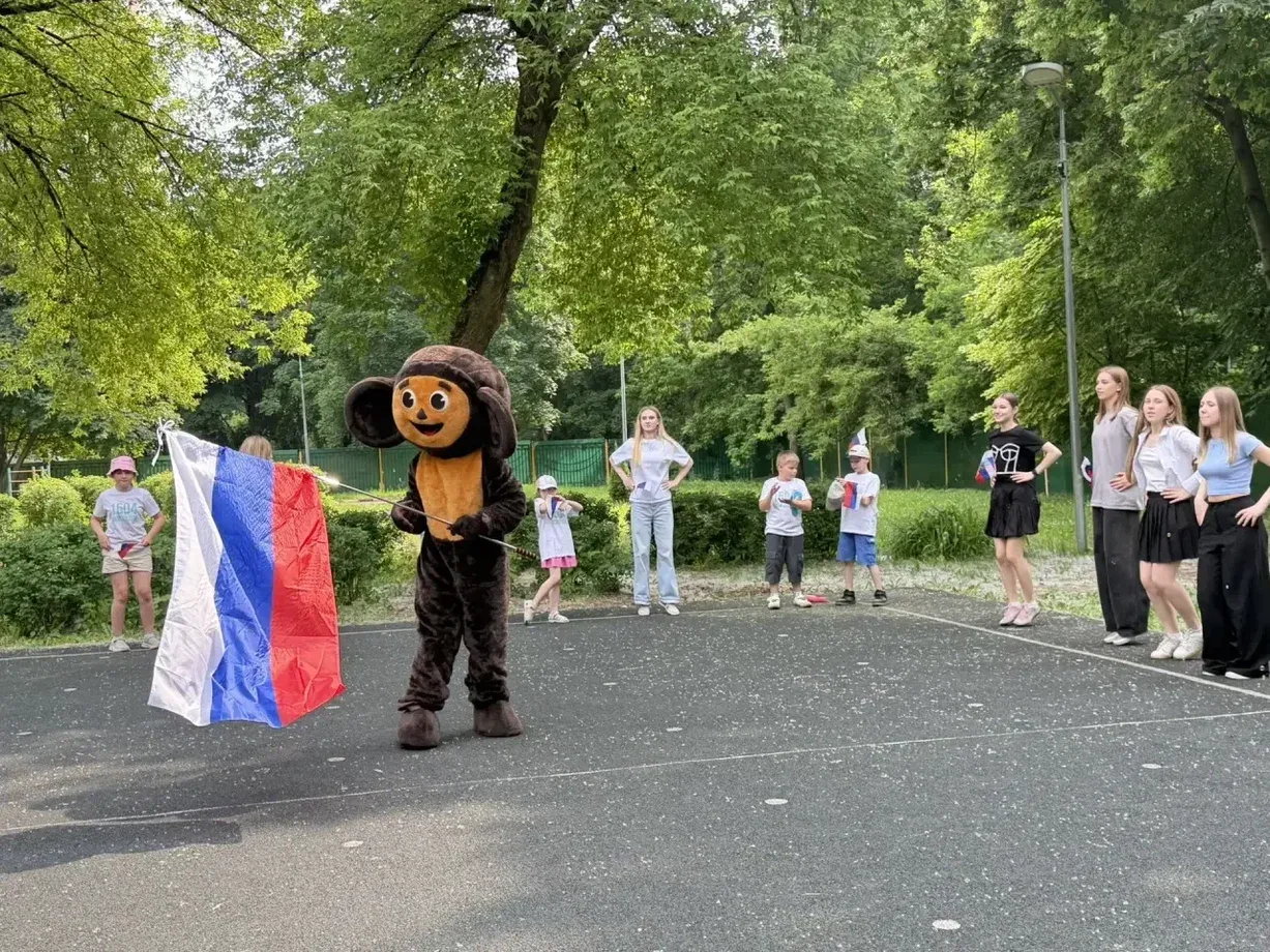 11 июня мы побили рекорды в нашем летнем клубе по яркости и количеству улыбок

🏆Утро началось необы