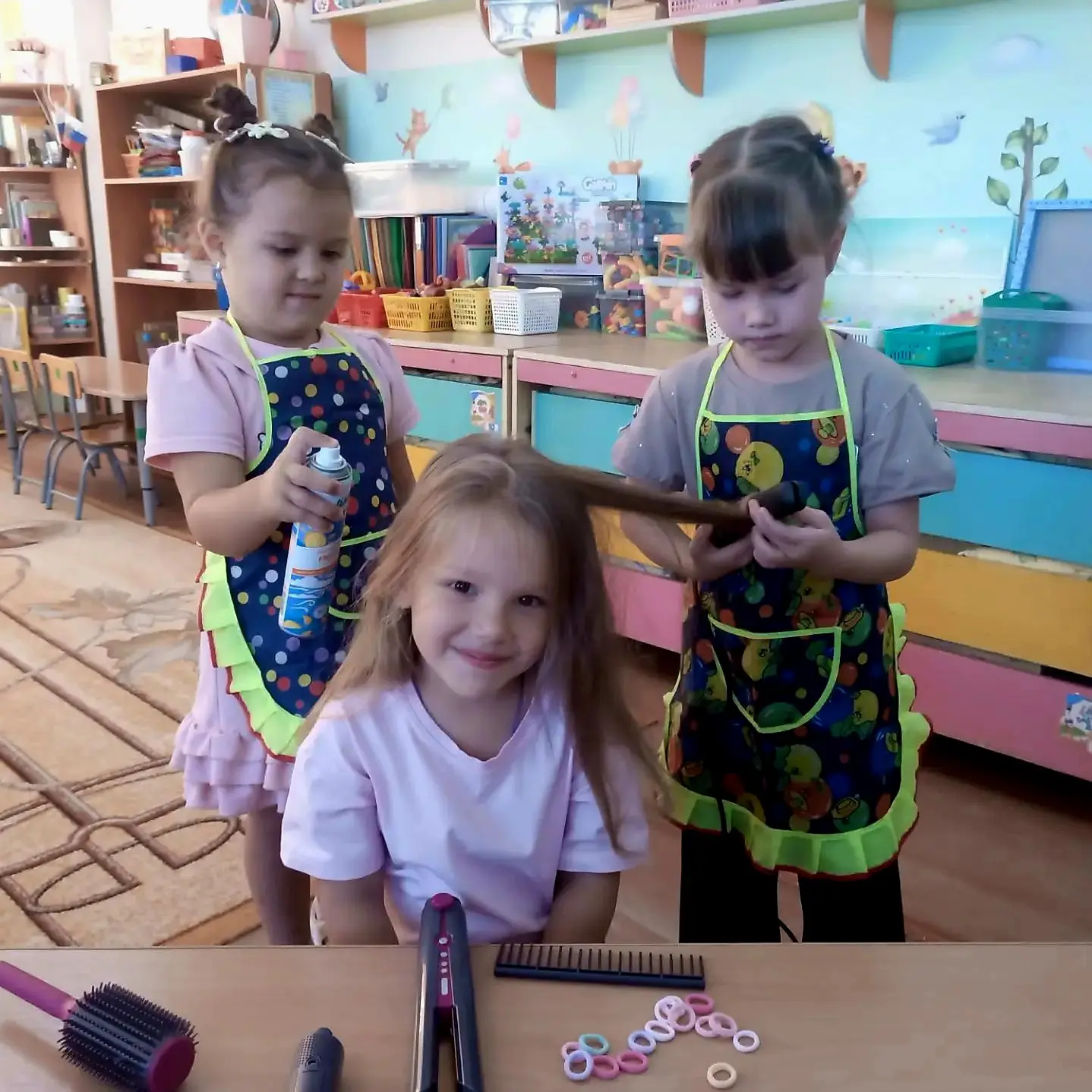 👩 День причёсок