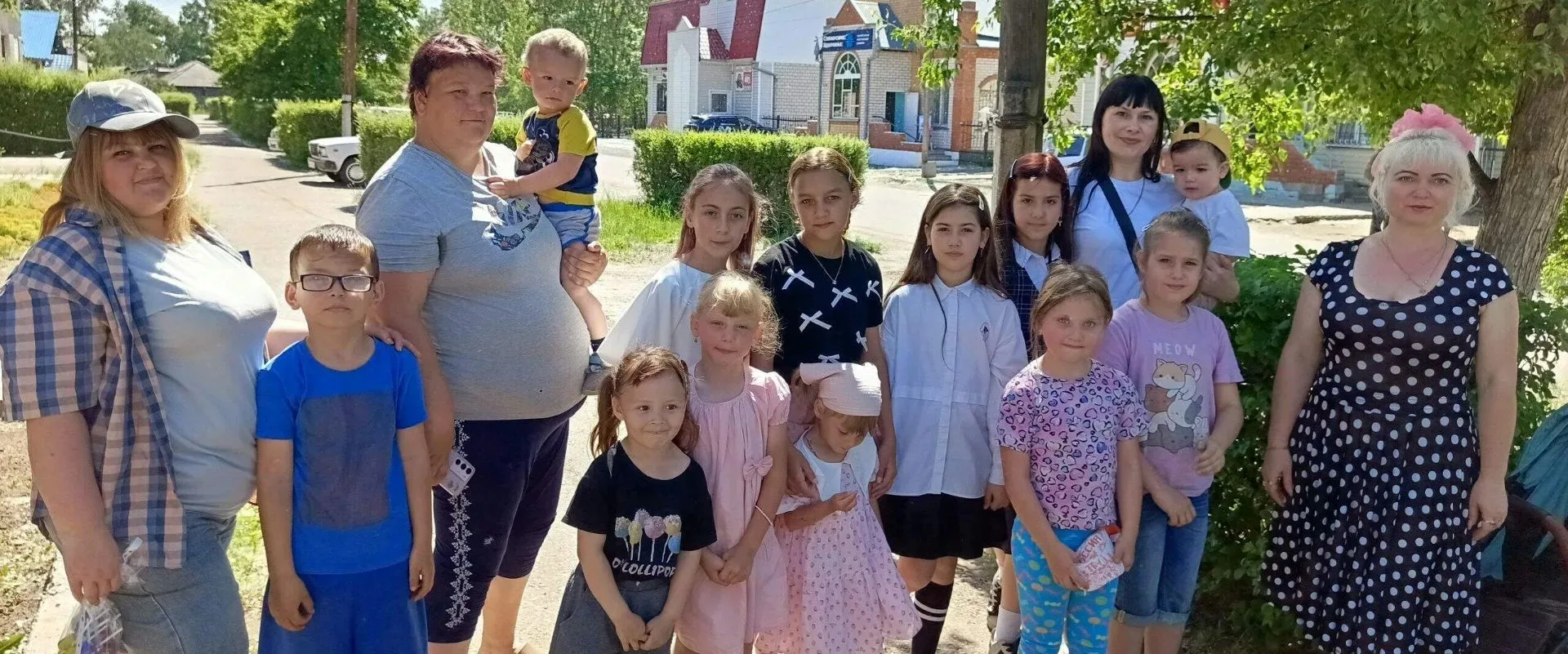 🧒👶В День защиты детей в комплексном центре Михайловского района состоялась празднична...