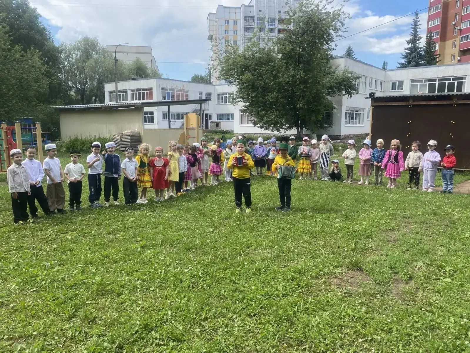 У каждого народа есть свои традиции, праздники, игры. Одним из значимых и
больших праздников в нашей