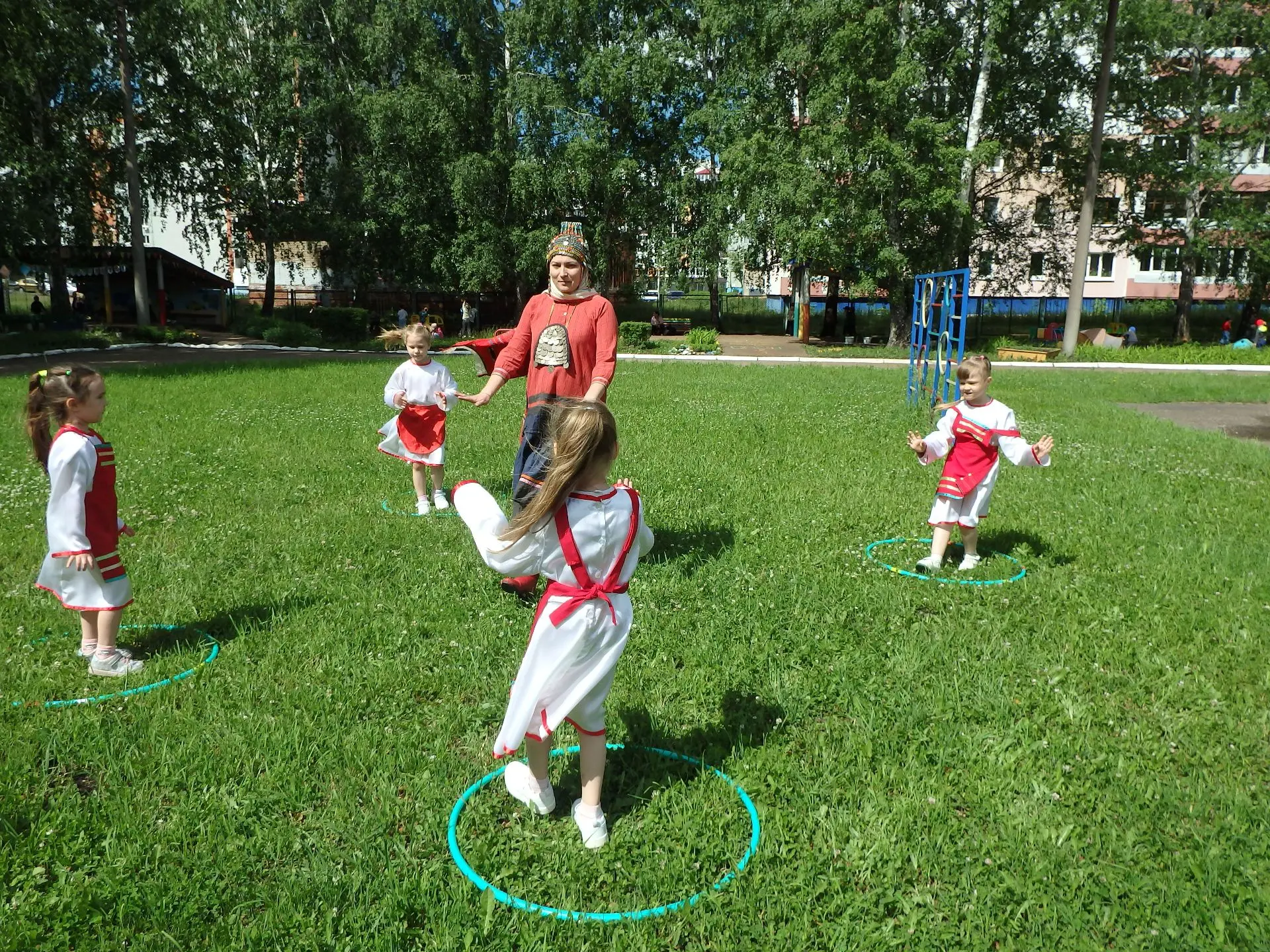 Народные игры                             #ГодДошкольногоОбразования, 
#ГДОБашкортостан  
#ДОШКОЛЬНО
