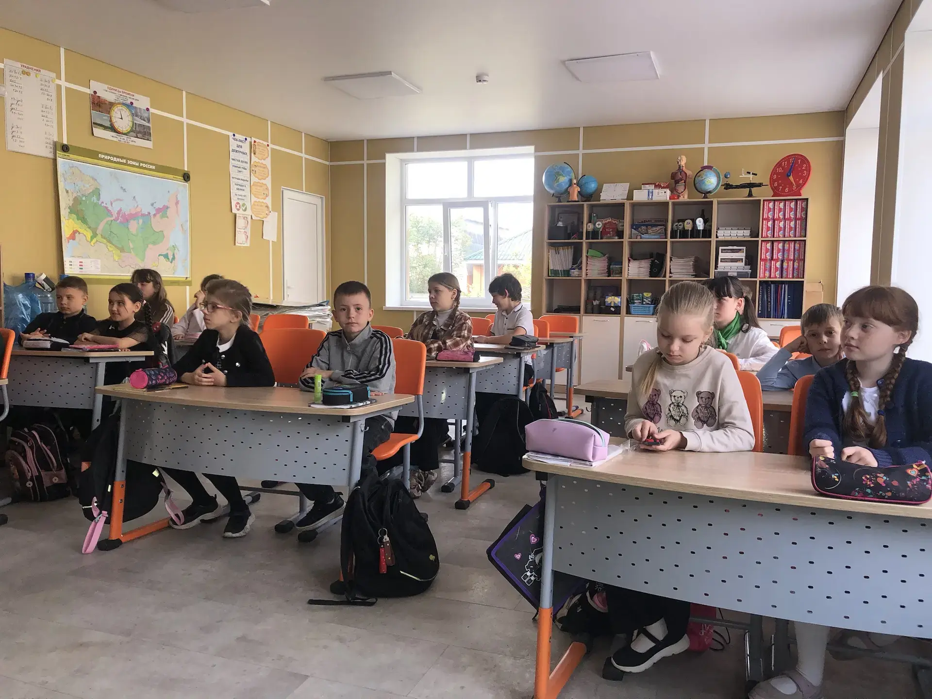 Сегодня первым уроком в нашей школе традиционно прошло занятие из цикла «Разговоры о ва...