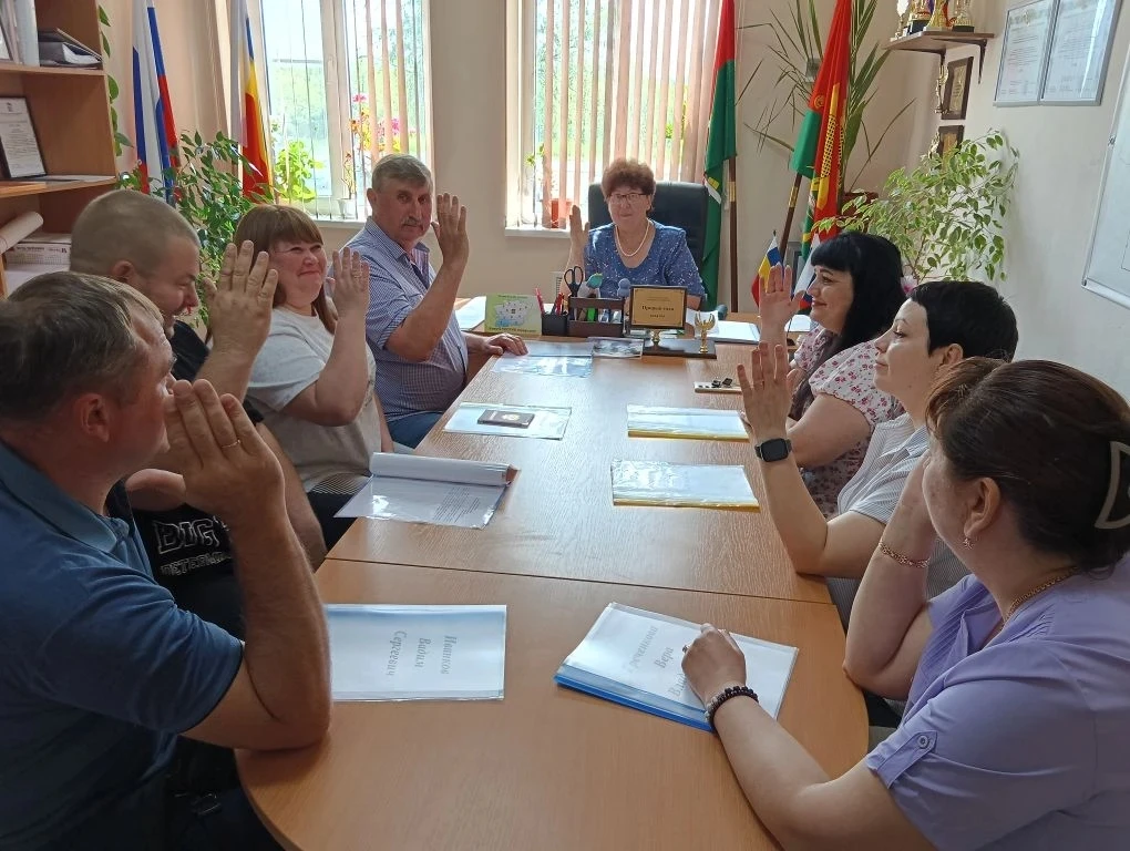 В Пиховкинском сельском поселении прошло заседание Собрания депутатов Пиховкинского сельского поселе