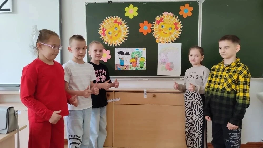 Лето в МБОУ СОШ 10 — время открытий! 🌞

Пока школа на каникулах, двери нашей школы открыты для само