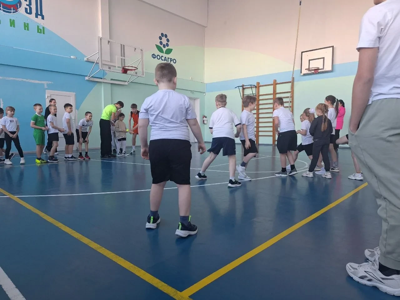 💥«Этно-код: секреты единства»: передаем опыт младшим!🤝 Сила, ловкость и команда: что нужно знать о р