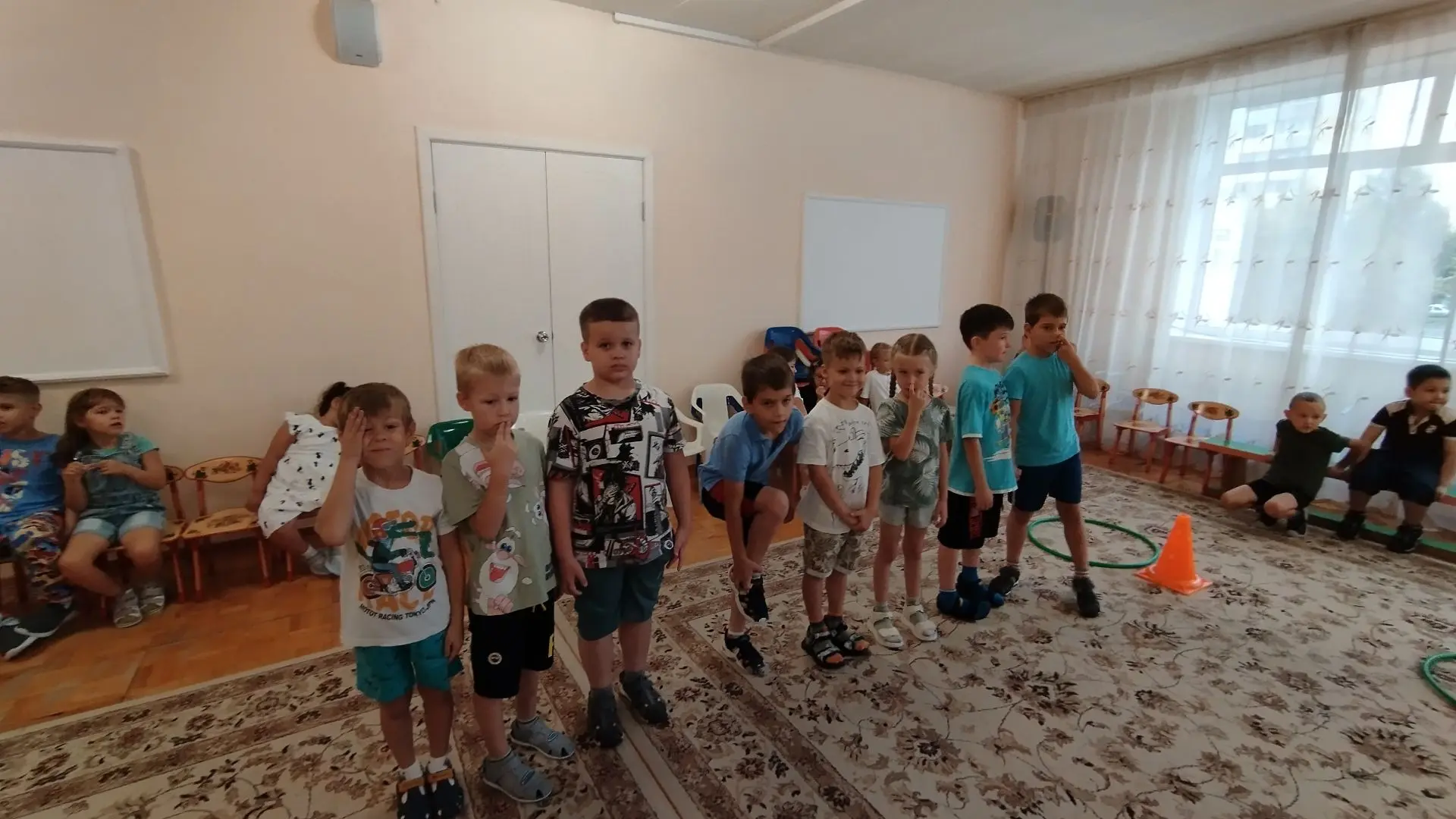 Сегодня группы " Любознайки" и "Звукарики" принимали участие в мероприятии, посвященное...