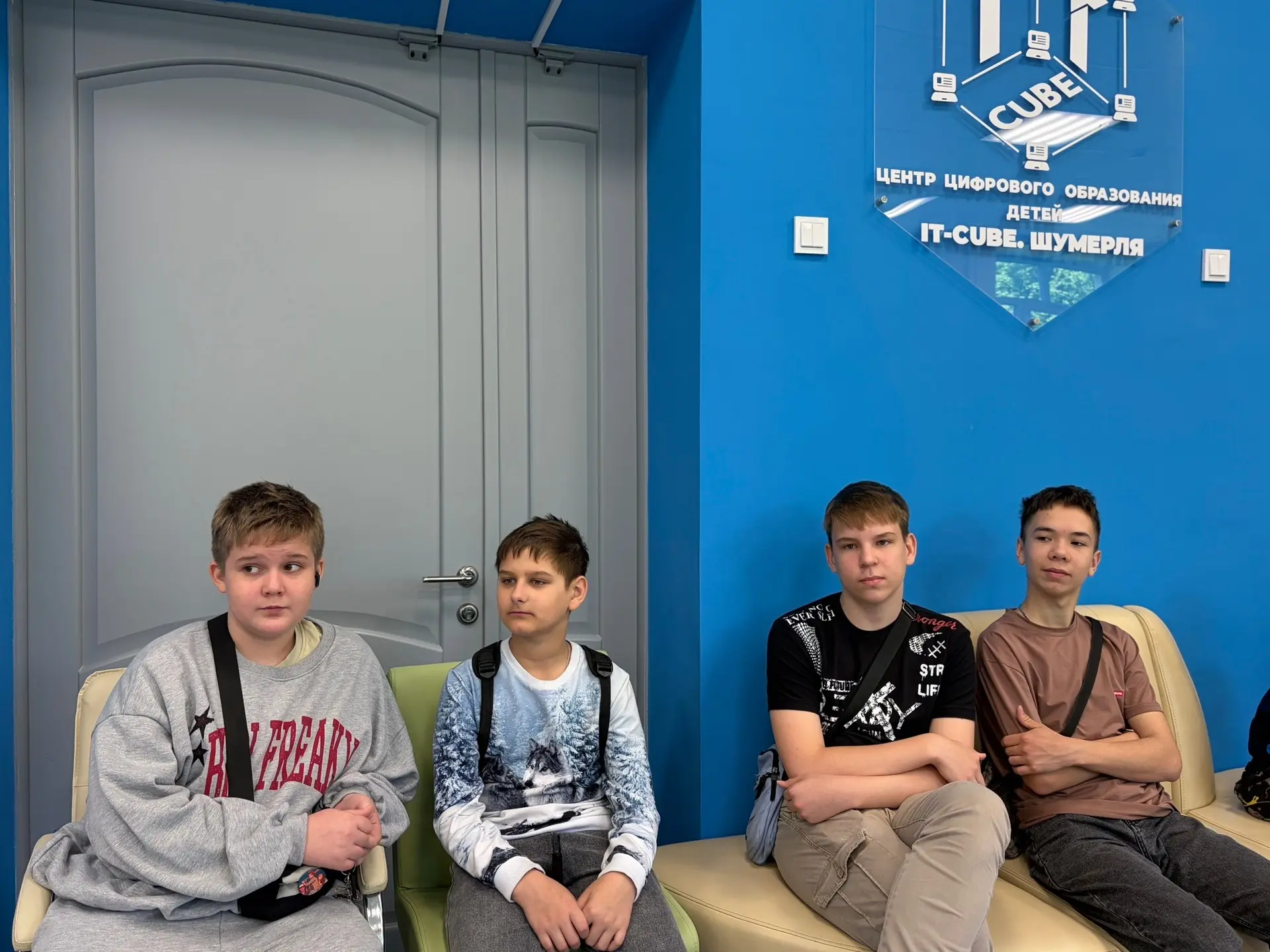 🚀 Первый день «Лета в Цифроландии»: VR, дроны и роботы в Scratch