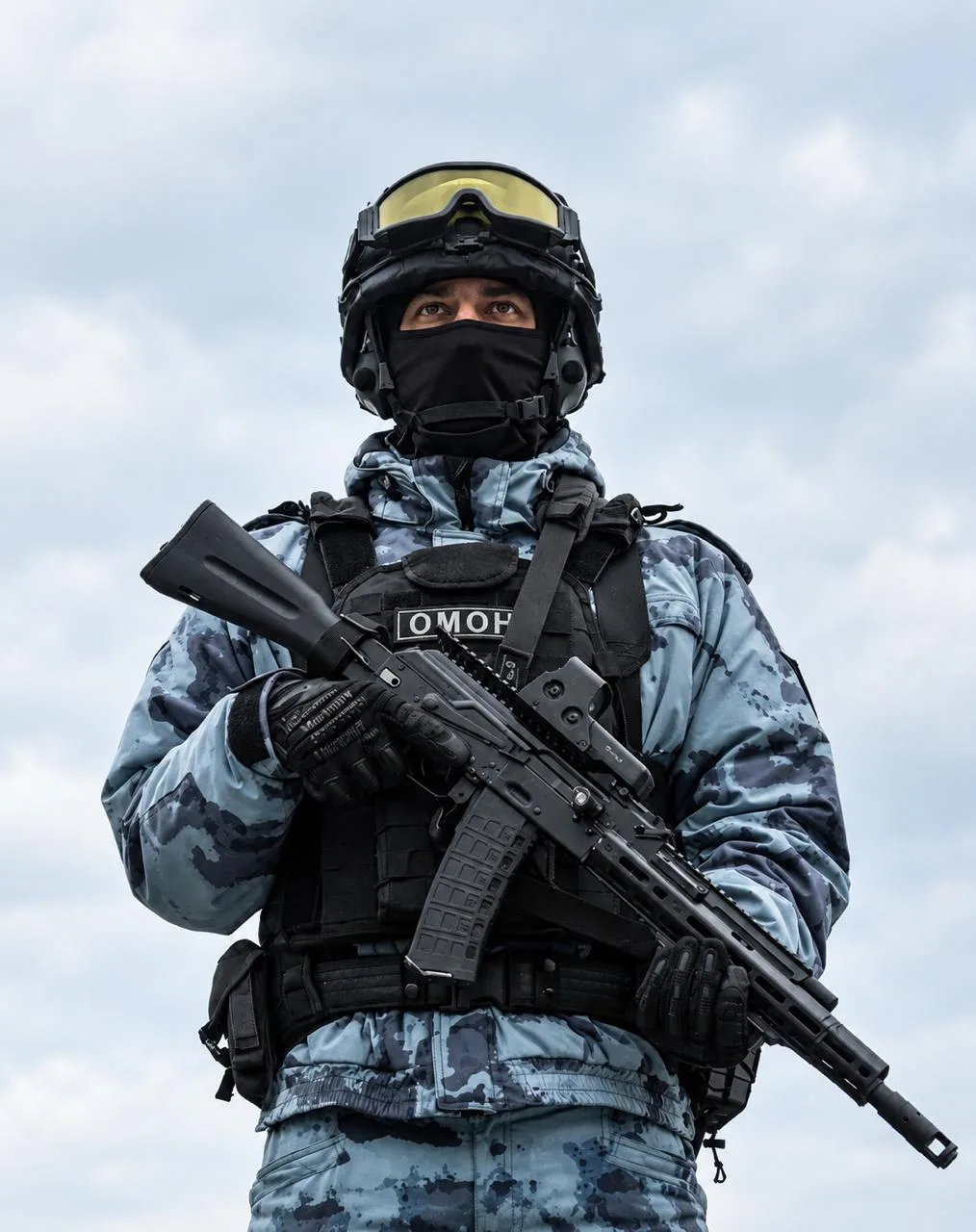 💪 От блокпостов до эвакуации раненых: Сальдо рассказал о службе ОМОН на Херсонщине